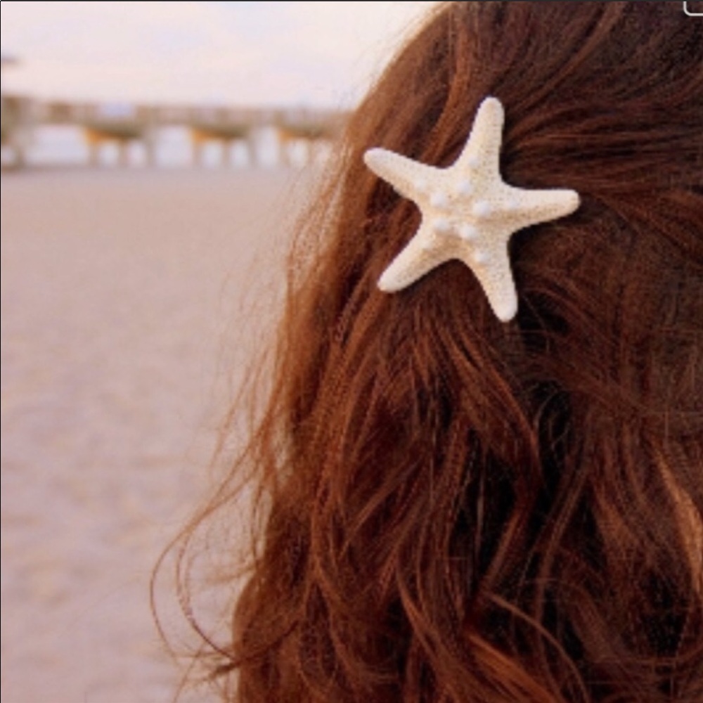 NWT White starfish barrette